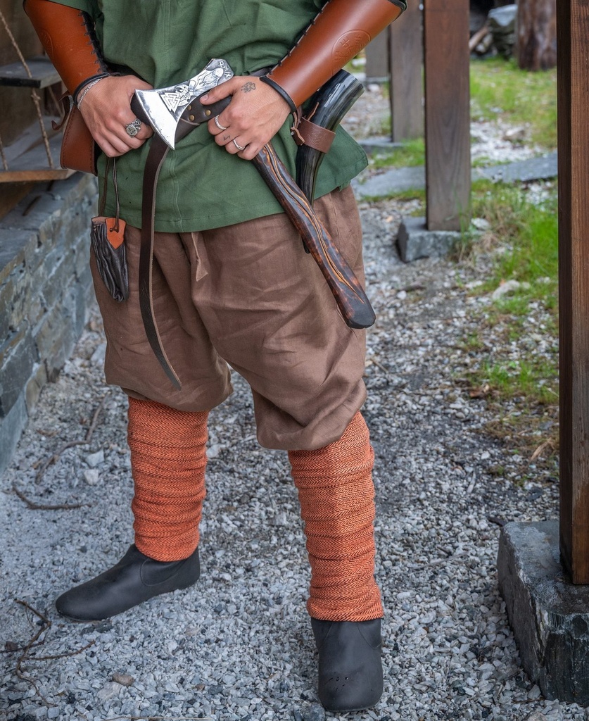 Wikingerhose mit Beinschnürung Wodan Braun Leinen- Mittelalter Gewand Larp & Reenactment