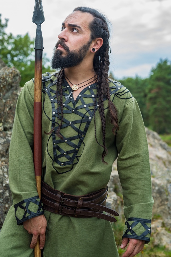 Wikingertunika Erik Grün mit Lederapplikation und Nieten Wikinger