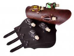 Armschützer mit drei Trankflaschen Bild 4