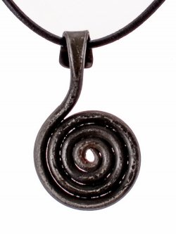 Geschmiedetes Solsnurra-Amulett Bild 2
