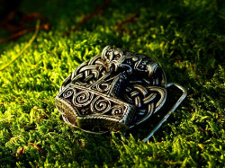 Thorshammer-Buckle mit Knoten - für 4 cm Bild 5