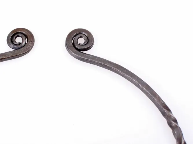 Geschmiedeter Halsring aus Eisen