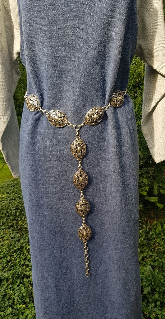 Y-Aglaja, Ypsilon-Ketten-Gürtel silberfarben