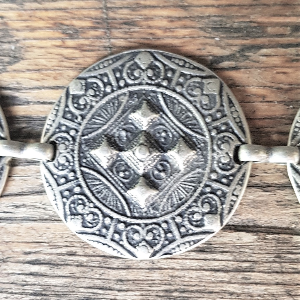 Kettengürtel, MAGYAR-KREUZE, silberfarben