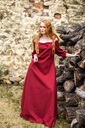 4830r-mittelalter-kleid-melisande-rot-leonardo-carbone.webp