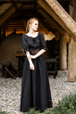 bodenlanges-kurzarmkleid-melisande-schwarz.webp