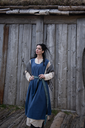 baeuerliches-ueberkleid-gerda-blau~2.webp