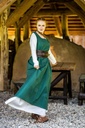 baeuerliches-ueberkleid-gerda-gruen~4.webp