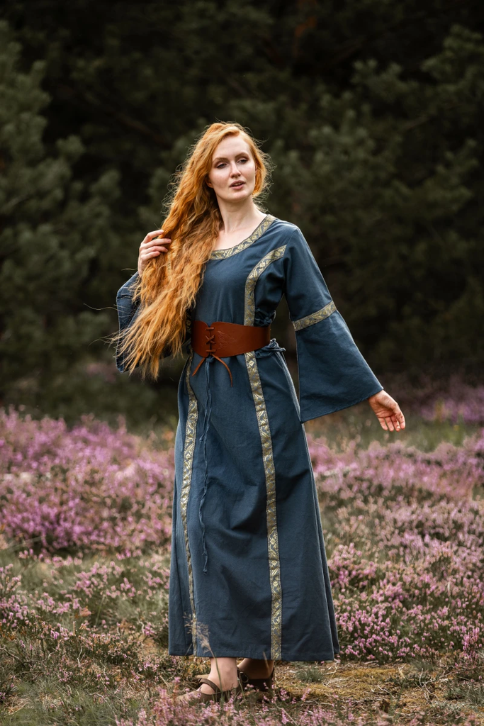 mittelalter-baumwollkleid-angie-blau~2.webp