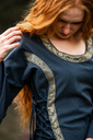 mittelalter-baumwollkleid-angie-blau~10.webp