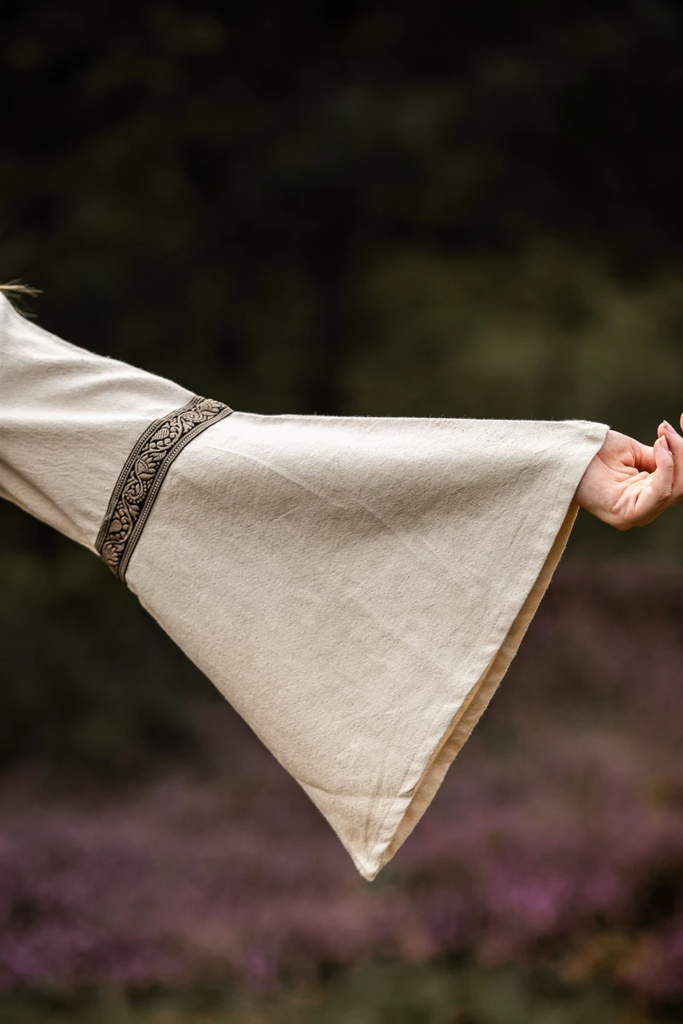 mittelalter-baumwollkleid-angie-natur~11.webp