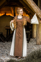mittelalter-baumwollkleid-angie-tabak-natur~14.webp