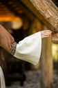 mittelalter-baumwollkleid-angie-tabak-natur~8.webp