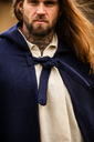 wollumhang-mit-langer-kapuze-hervir-blau_1~12.webp