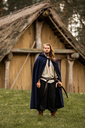 wollumhang-mit-langer-kapuze-hervir-blau_1~5.webp