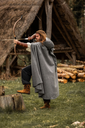 wollumhang-mit-langer-kapuze-hervir-grau_1~5.webp