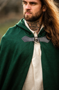 wollumhang-mit-wolfsschliesse-tjark-gruen_1~8.webp