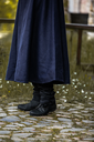 wollumhang-mit-fibel-und-langer-kapuze-ilmar-blau_1~7.webp