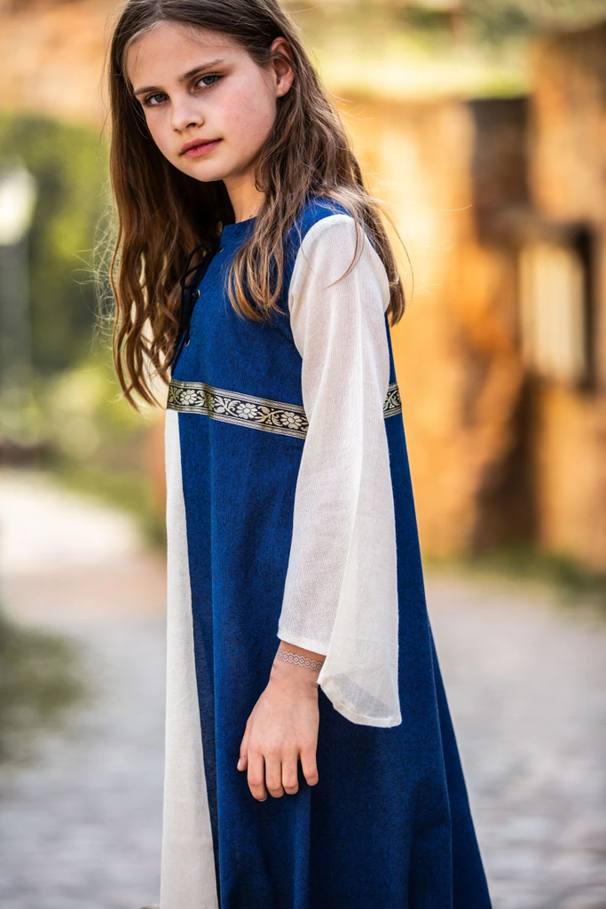 maedchenkleid-piccola-donna-blau-natur~5.webp