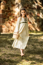 maedchenkleid-piccola-donna-natur~2.webp
