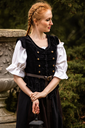 uniformweste-adaliz-schwarz~2.webp