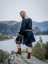 tunika-mit-borduere-halvor-schwarz~5.webp