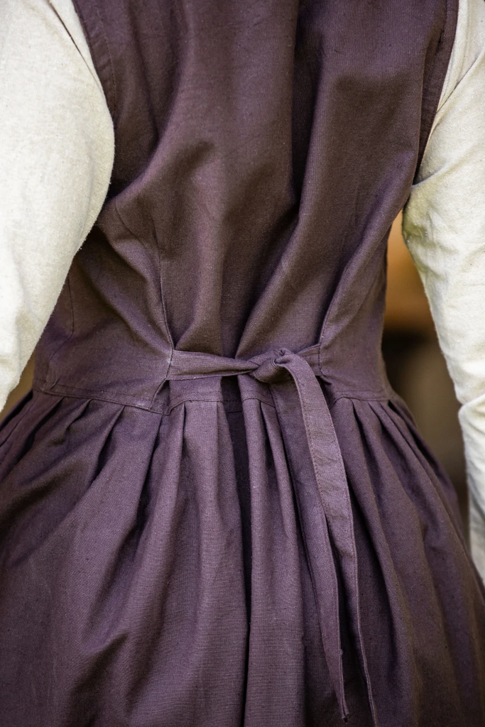 mittelalter-bauernkleid-arlette-braun~4.webp