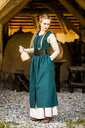 mittelalter-bauernkleid-arlette-gruen~2.webp