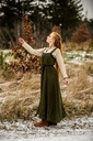 wikinger-uberkleid-alena-grun~10.webp