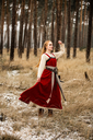 wikinger-uberleid-alena-rot~7.webp