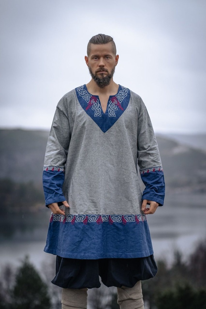bekleidung-tunika-freydis-grau-unisex~4.webp