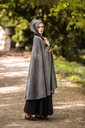 mittelalter-damenumhang-heidi-grau~12.webp