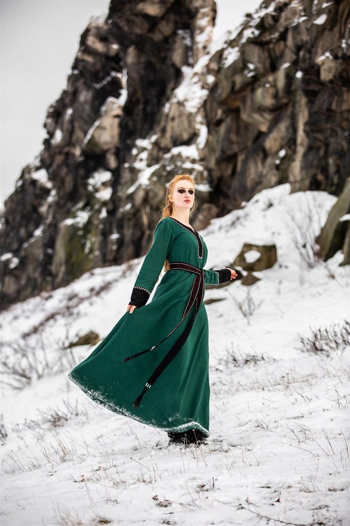 wikingerkleid-freya-gruen_7~13.webp