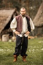 weste-aus-handgewebter-baumwolle-irvin-braun~3.webp