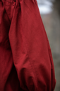 typisches-mittelalter-stehkragen-schnuerhemd-friedrich-rot~7.webp
