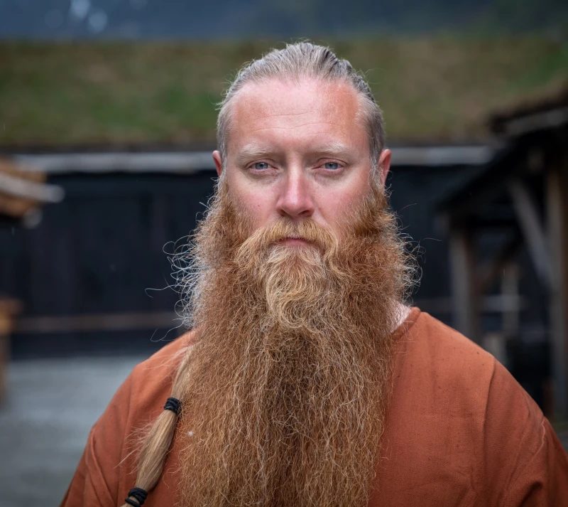 wikinger-kurzarmtunika-olaf-ziegelrot~2.webp