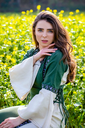 1740835288_mittelalterkleid-mit-borduere-sophie-gruen-natur~4.webp