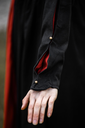 1740929133_mittelalterkleid-medusa-schwarz-rot~7.webp