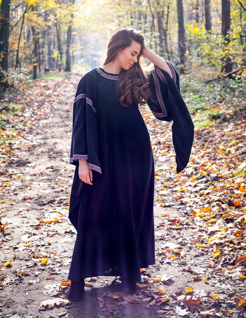 1740932044_4840-trompetenaermelkleid-ida_6~3.webp