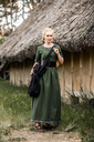 1740932341_edles-kurzarmkleid-mit-borduere-ennlin-gruen~16.webp