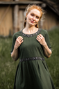 1740932337_edles-kurzarmkleid-mit-borduere-ennlin-gruen~9.webp