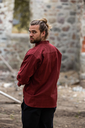 1740934662_mittelalterhemd-ansbert-rot~6.webp