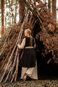 1740939336_mittelalter-ueberkleid-magdalena-braun~6.webp