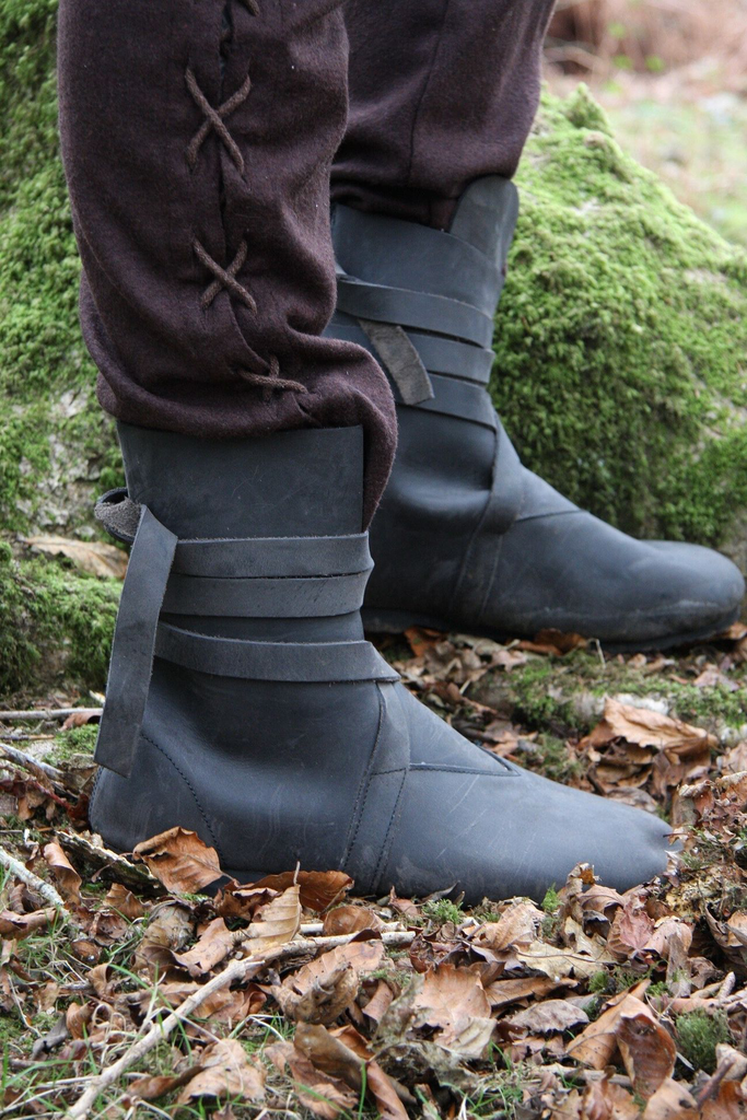 haithabu-stiefel-aus-nubukleder-floki-schwarz~3.webp