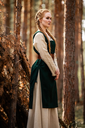 1740944481_wikinger-ueberkleid-aus-wolle-aila-gruen~12.webp
