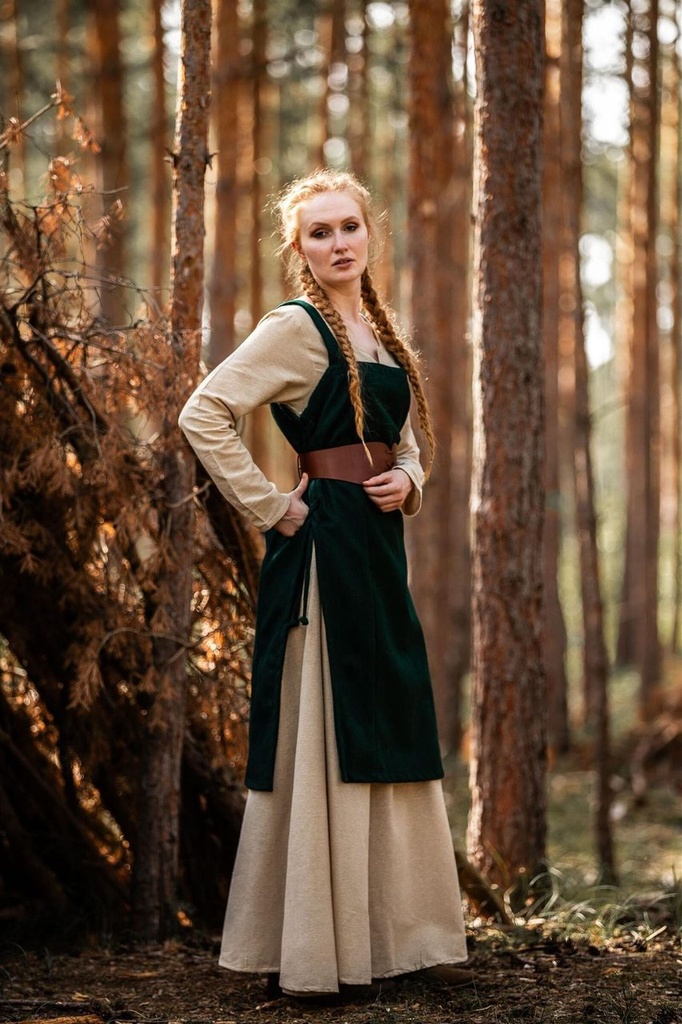 1740944481_wikinger-ueberkleid-aus-wolle-aila-gruen~11.webp