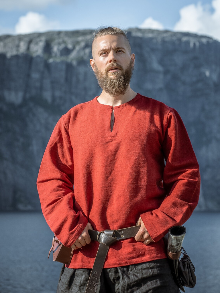 1740946180_wikingertunika-ivar-rot~9.webp