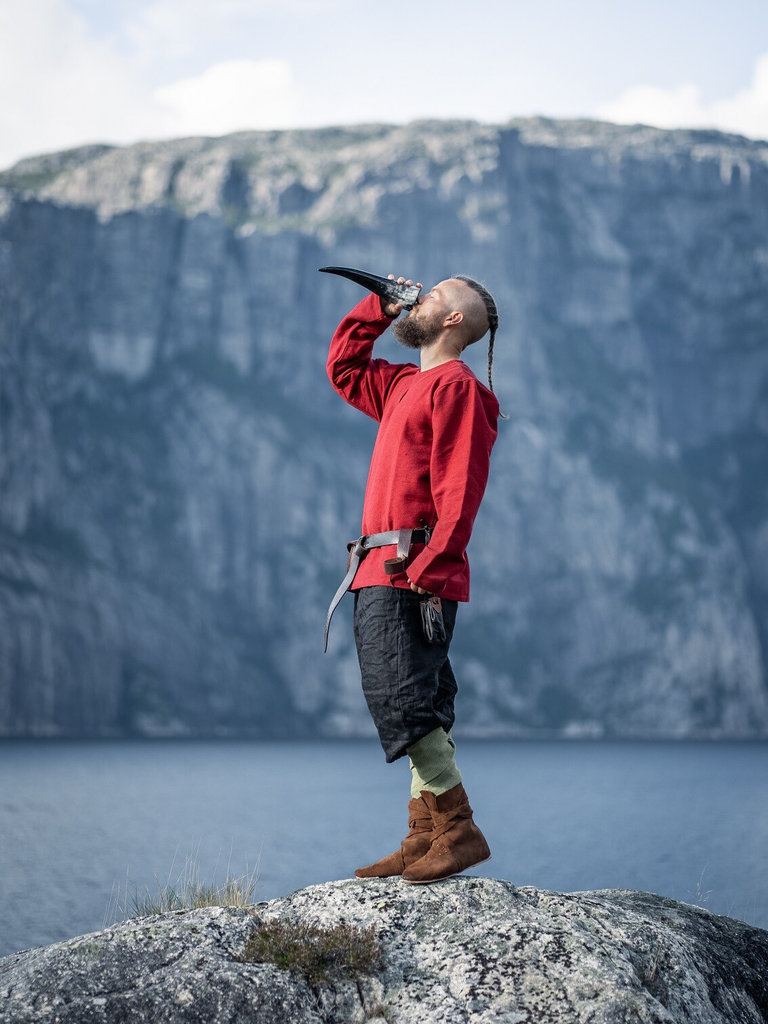 1740946176_wikingertunika-ivar-rot~3.webp