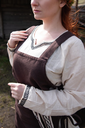 1740947020_wikinger-ueberkleid-aleiga-braun~4.webp