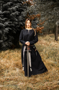 1741098100_wikinger-unterkleid-helga-schwarz~5.webp